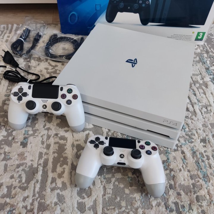 PS4 Pro 1Tb 72xx+2 джоя+куча игр