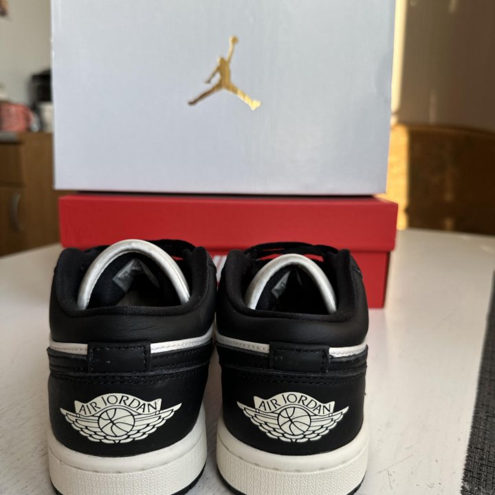 Кроссовки Nike Air Jordan