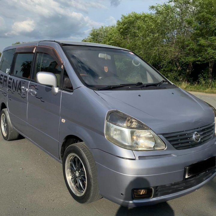 Nissan Serena, 1999