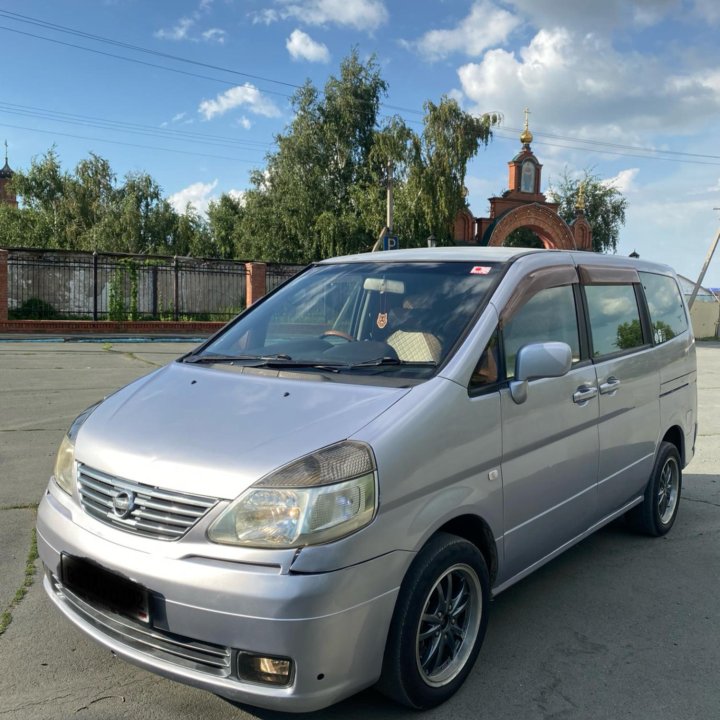 Nissan Serena, 1999