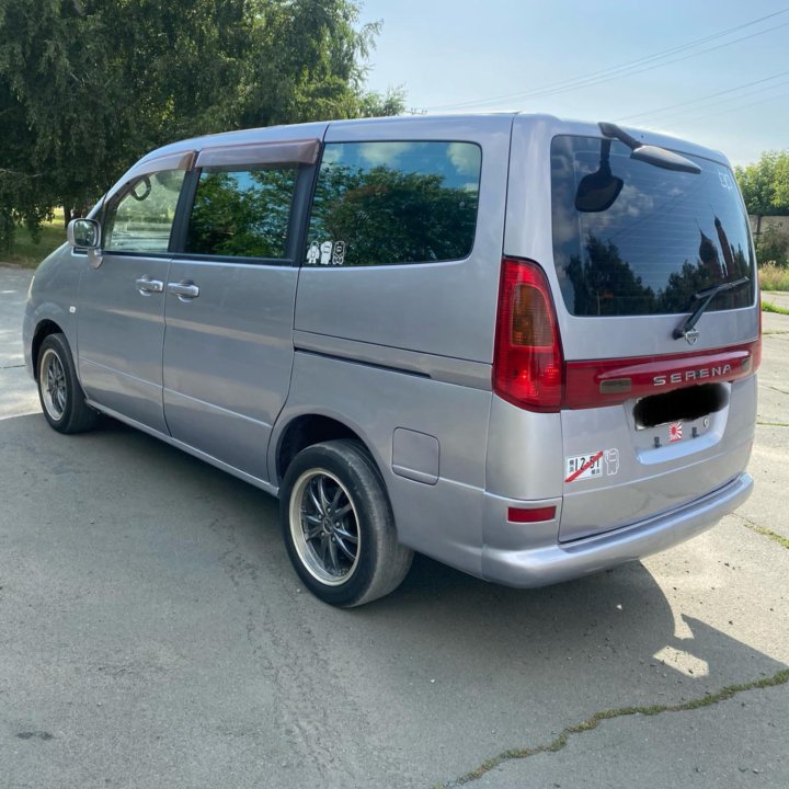 Nissan Serena, 1999