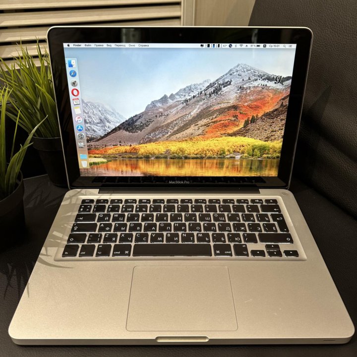 Apple MacBook Pro 13 2011 4-512gb 3цикла