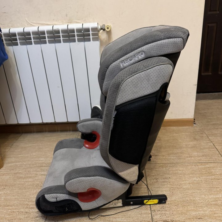 Кресло Recaro