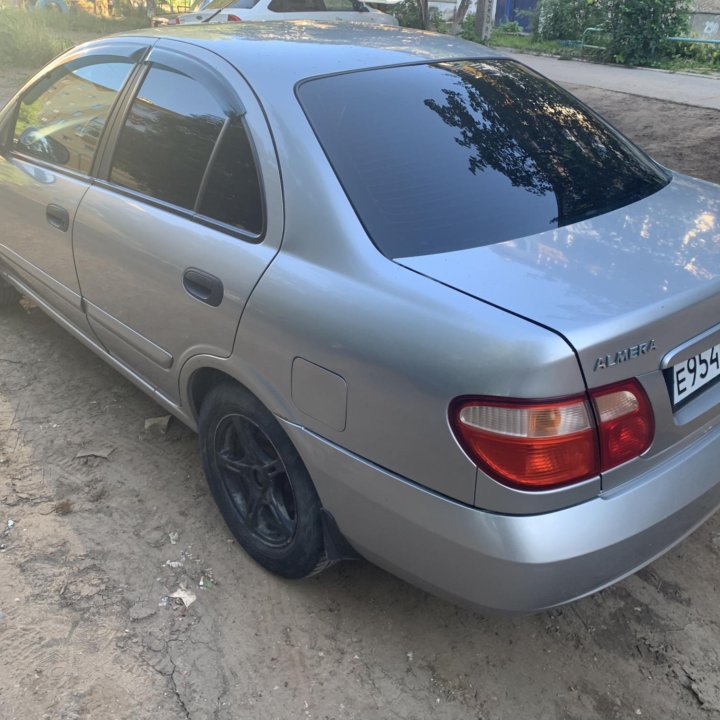 Nissan Almera, 2005