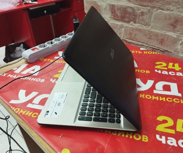 Ноутбук ASUS x541sc