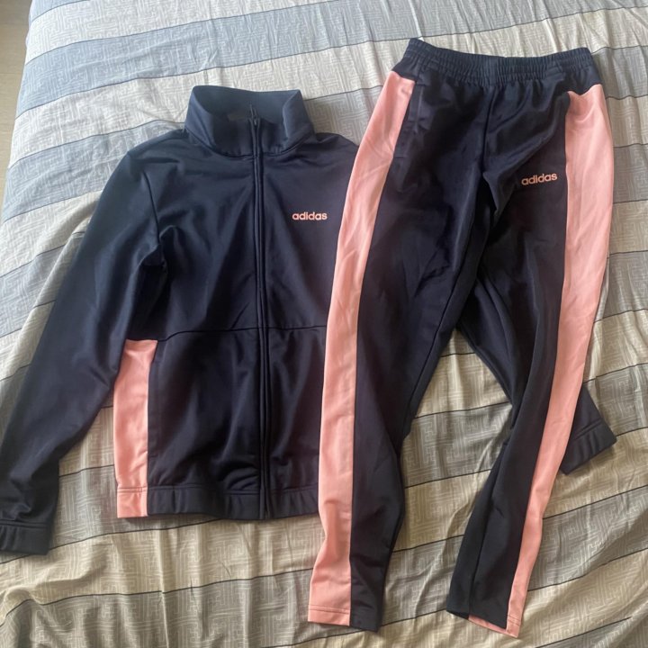 Спортивный костюм adidas WTS Plain Tric