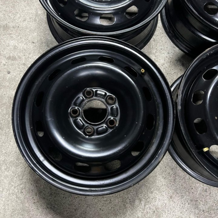 Штампованные диски Ford 5x108 R15 Идеал