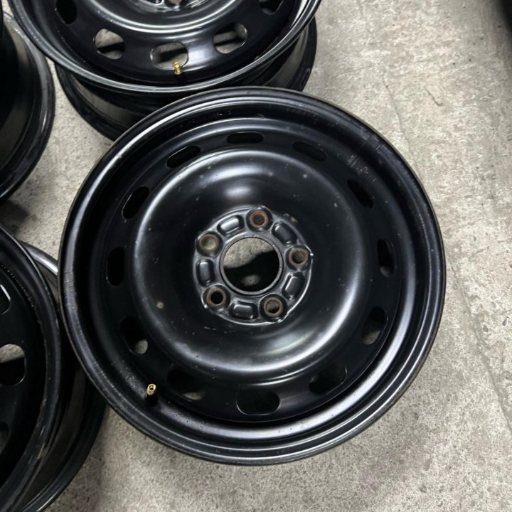 Штампованные диски Ford 5x108 R15 Идеал