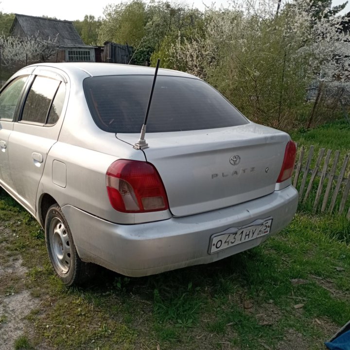 Toyota Platz, 2000