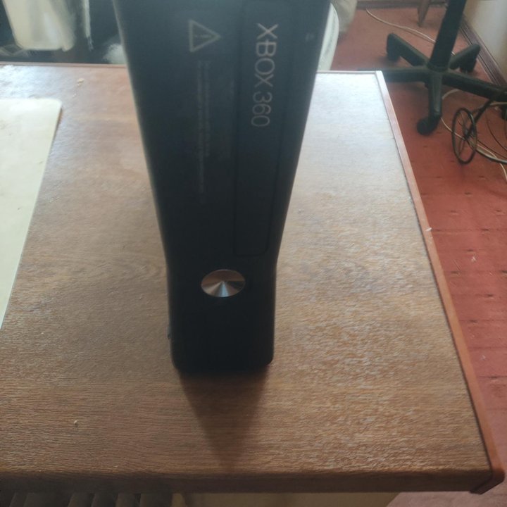 Продам XBOX 360 Slim 500GB