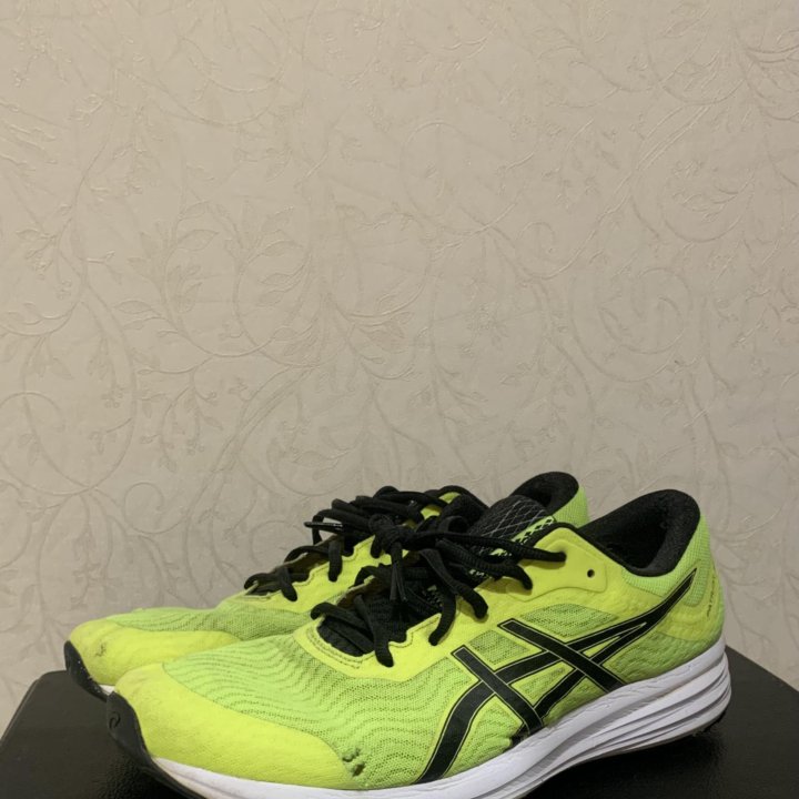 Беговые кроссовки ASICS