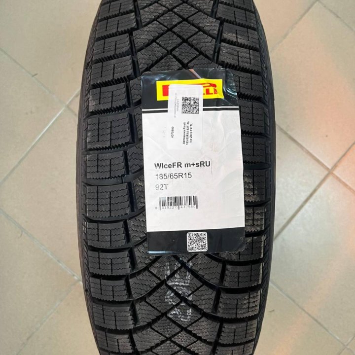 Pirelli WIceFR 185/65 R15 92T