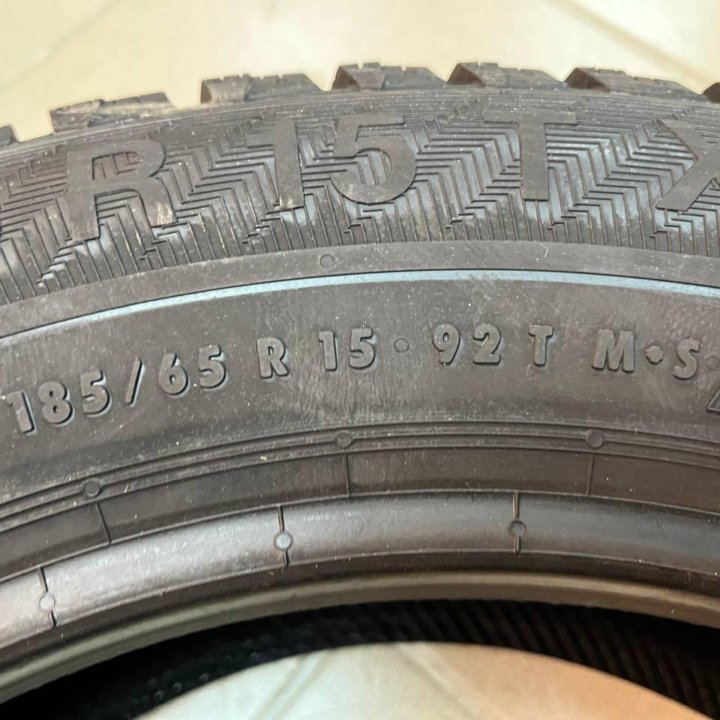 Gislaved Nord Frost 200 185/65 R15 92T