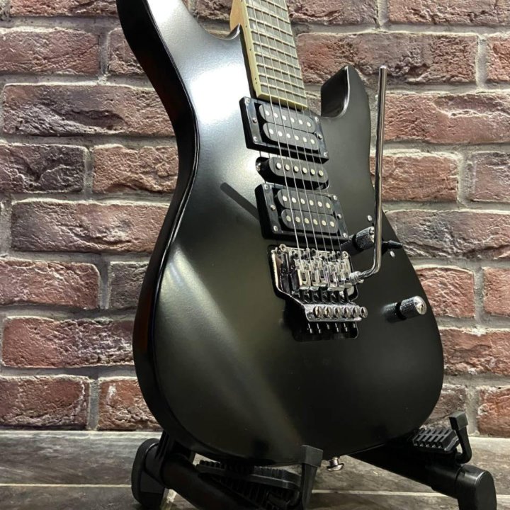 Электрогитара HHS с Floyd rose