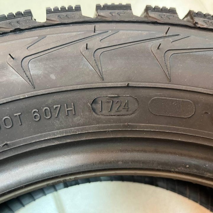 Ikon Nordman 5 175/65 R14 86T