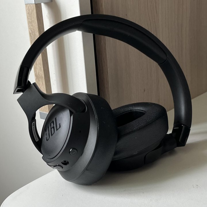 JBL TUNE710BT