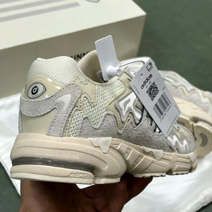 Adidas vento XLG delux Bad Bunny