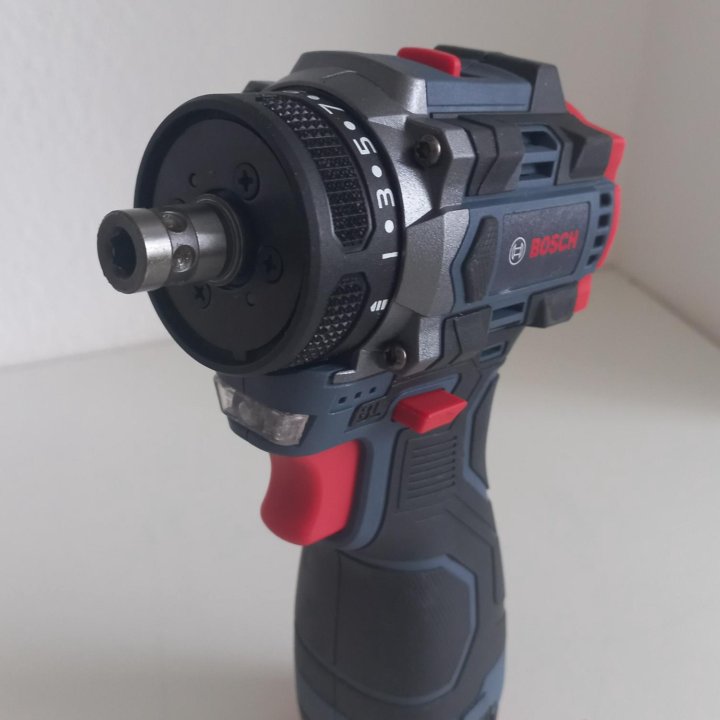 Шуруповерт BOSCH 18V 2в1