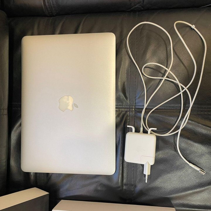 MacBook Air13-inch