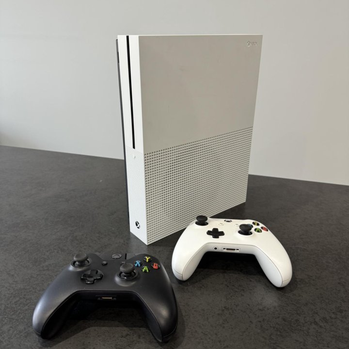 XBox One S 1Tb