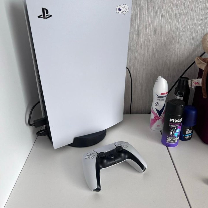 Консоль Sone Playstation 5 / 825 ГБ / C дисководом