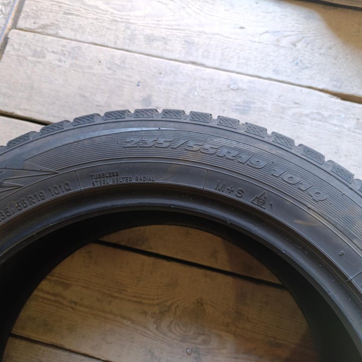 зимние Toyo Tranpath TX 235/55 R19