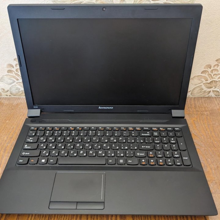 Lenovo B590 (i5-3210M, GF 720M, 8GbDDR3, SSD240Gb)