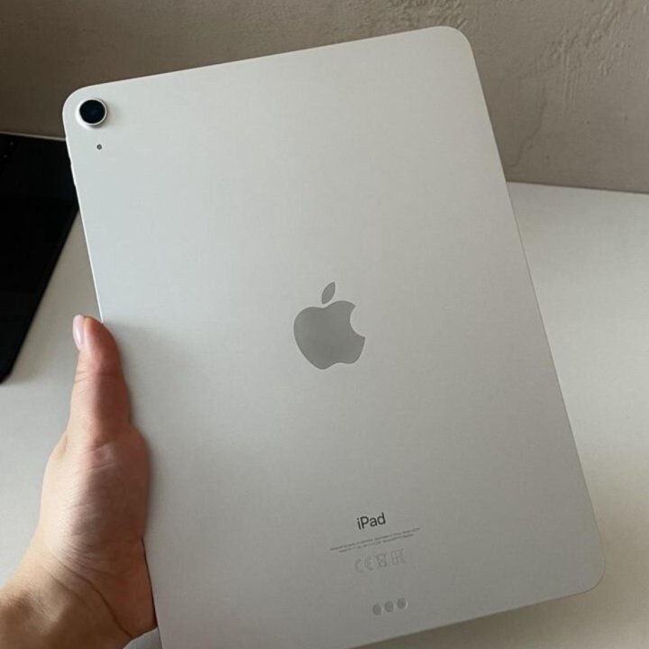 Apple iPad Air 10.9 Wi-Fi 64GB Silver (myfn2RU/A)