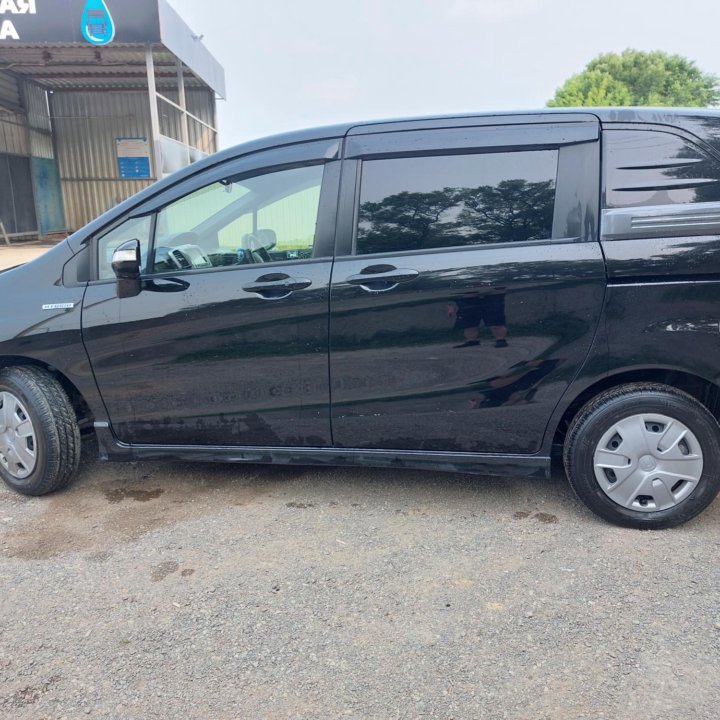 Honda Freed, 2012