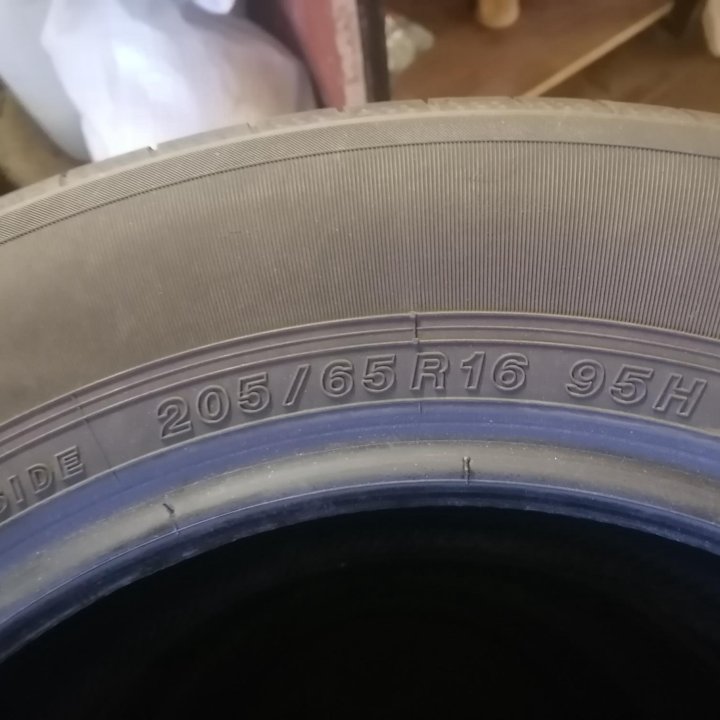 Yokohama BluEarth-GT AE-51 205/65 R16