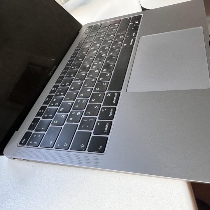 MacBook Air 13 retina 2018