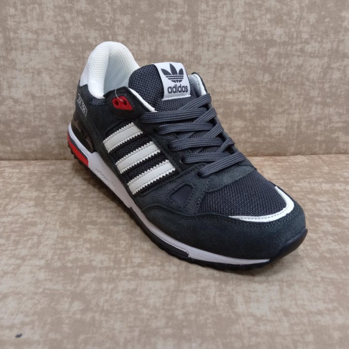 Adidas ZX 750. р. 40-45