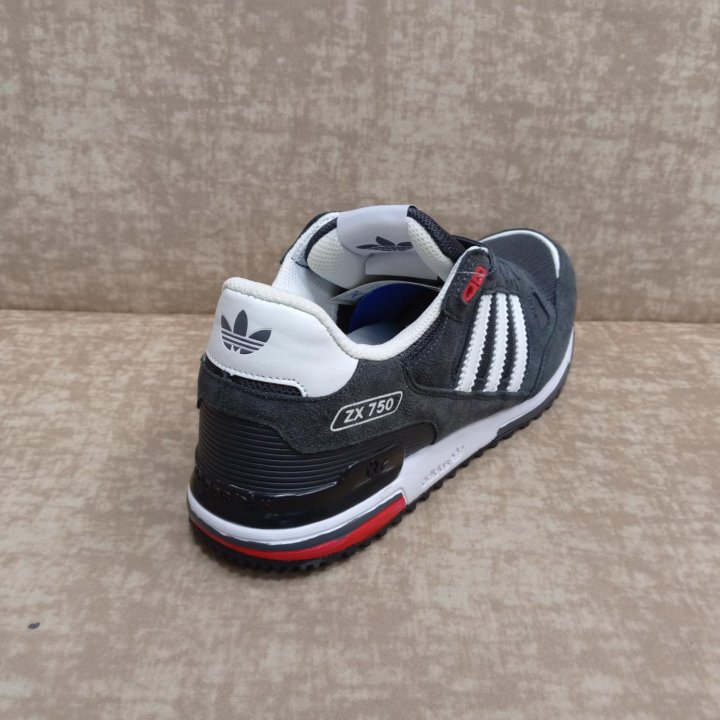 Adidas ZX 750. р. 40-45