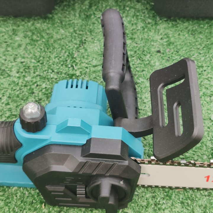 Пила аккумуляторная цепная Makita 12 дюймов