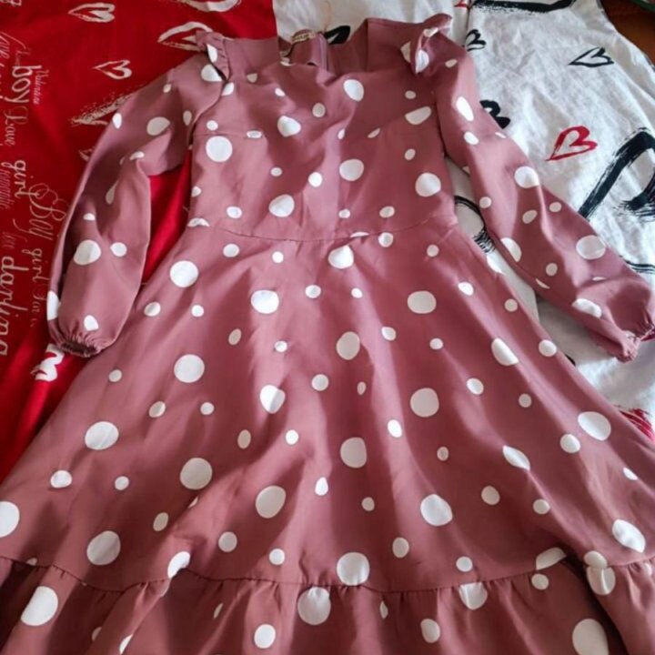 Платье в горошек