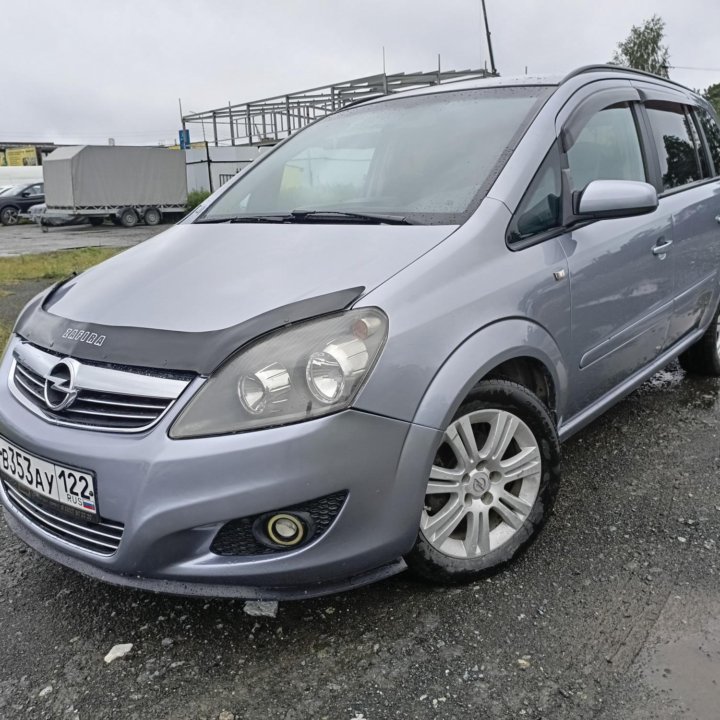 Opel Zafira, 2008