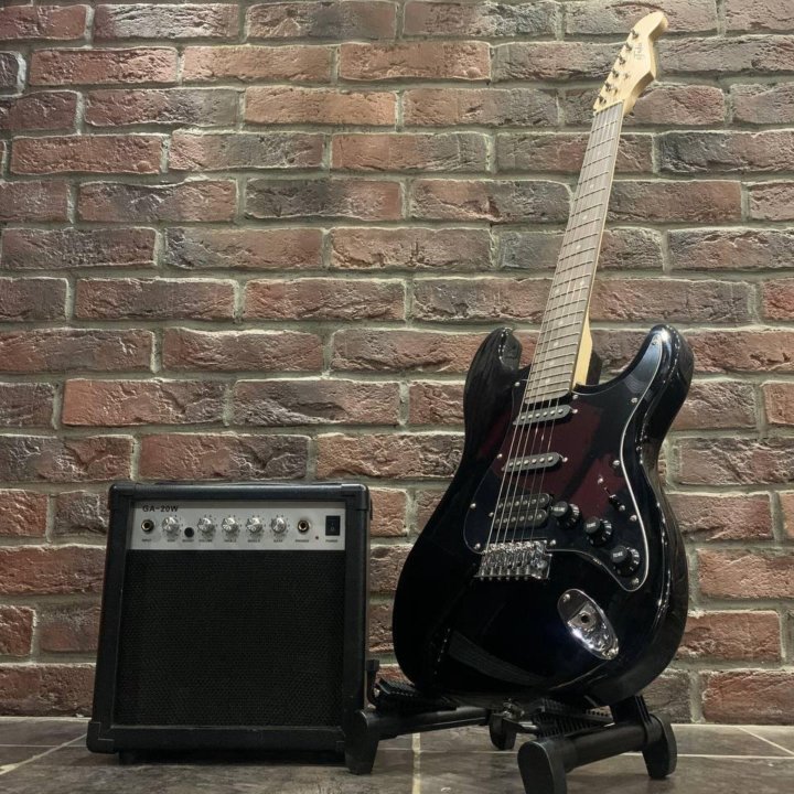 Электрогитара Stratocaster HSS + Комбик 20 Ват