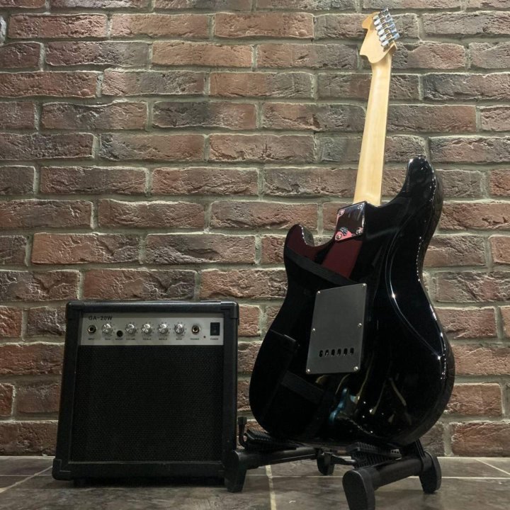 Электрогитара Stratocaster HSS + Комбик 20 Ват