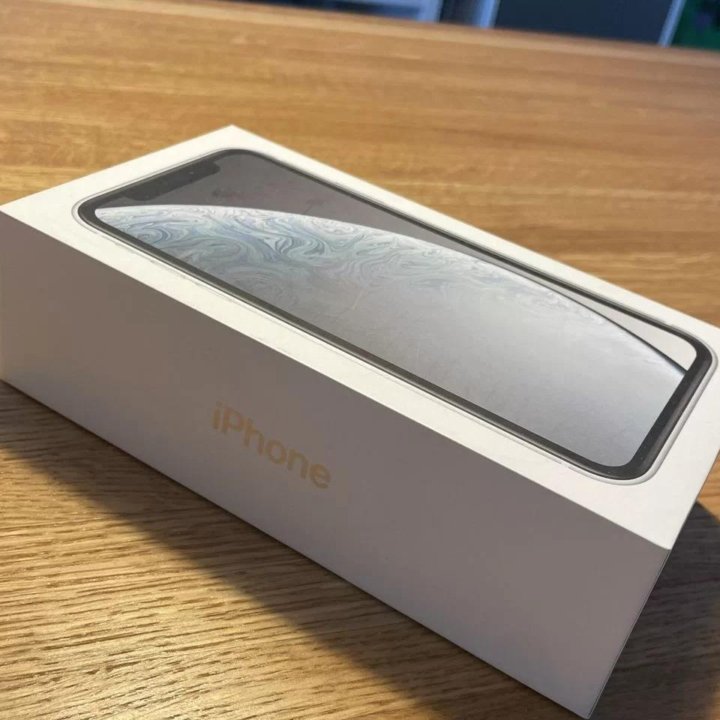 iPhone Xr белый 64gb