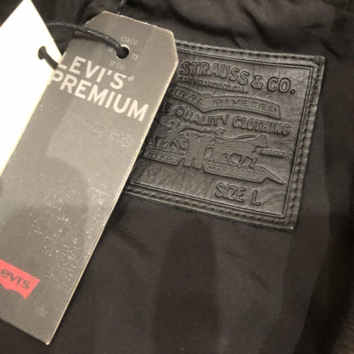 Мужская кожаная куртка Levi’s L