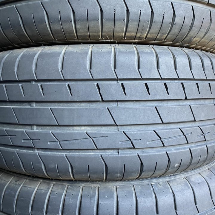 235/65 R17 Accelera Iota-ST68