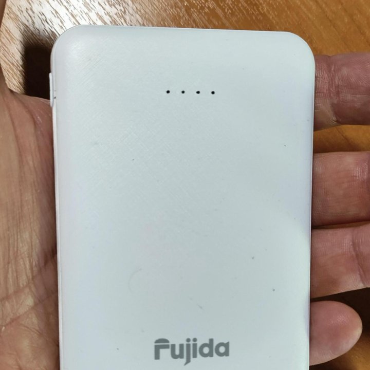 Внешний аккумулятор (power bank) Fujida 4.000 мА*ч