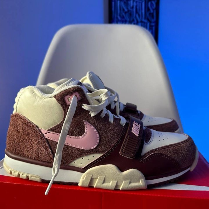 Nike Air Trainer 1