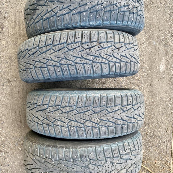 Зимняя шипованная резина 185/65r15