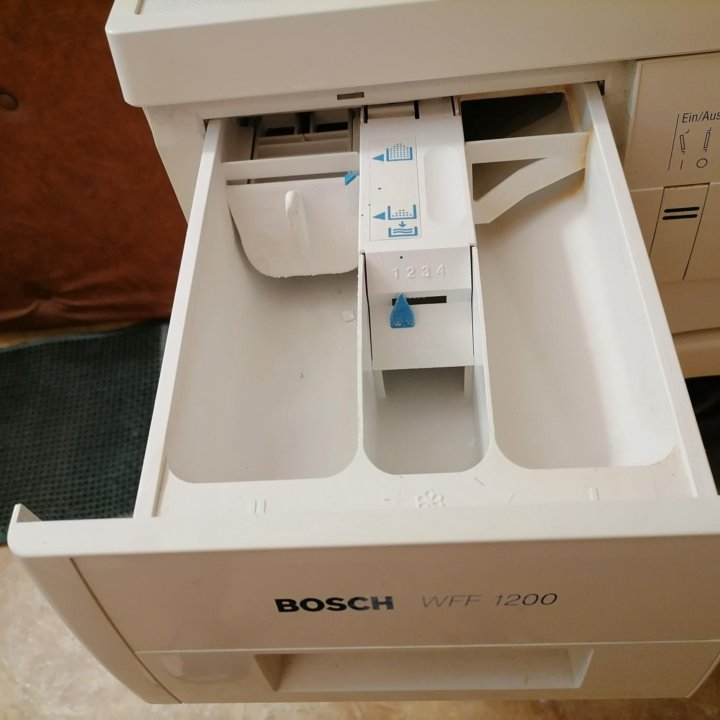 Продаю BOSCH WFF 1200 б/у