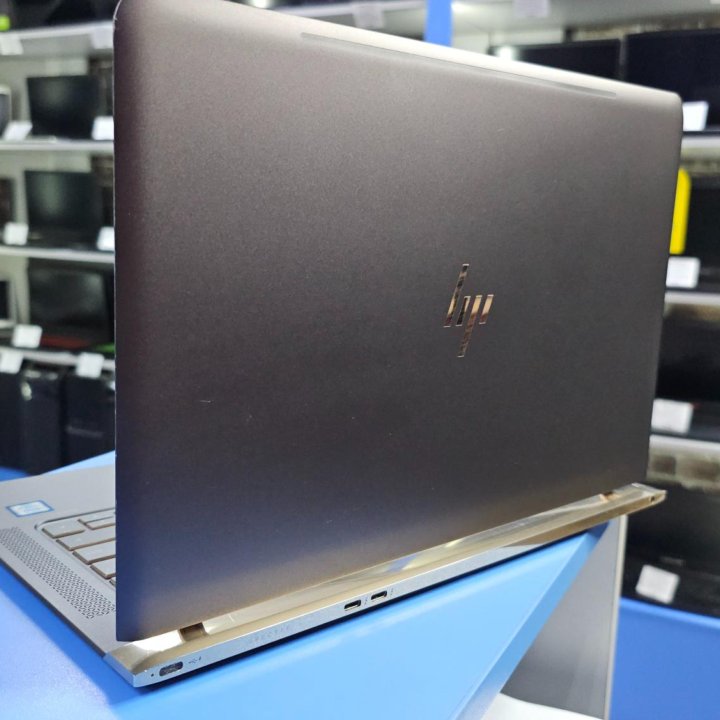 Ноутбук HP Spectre 13.3