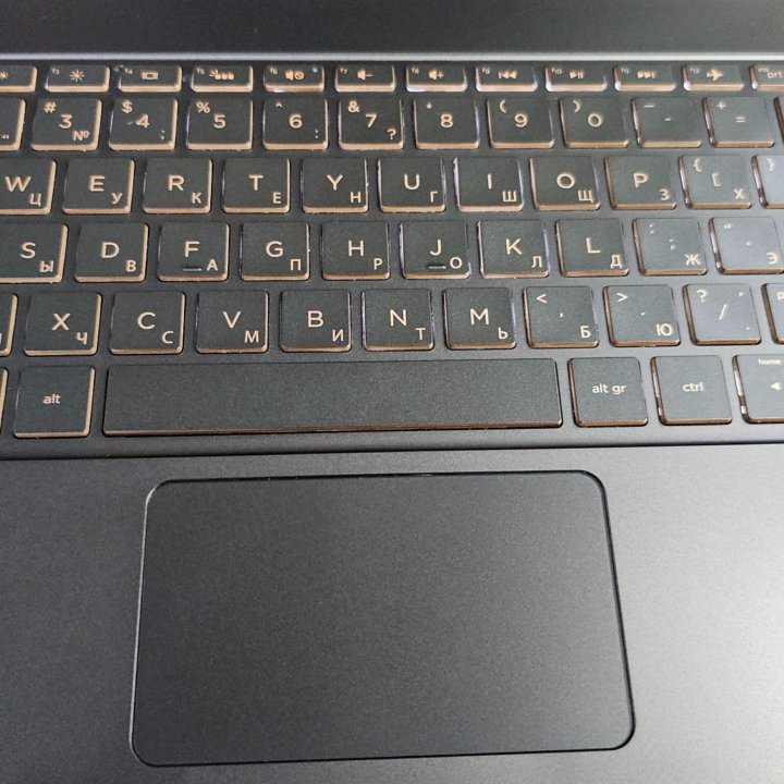 Ноутбук HP Spectre 13.3