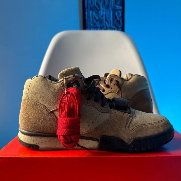 Кроссовки Nike Air Trainer