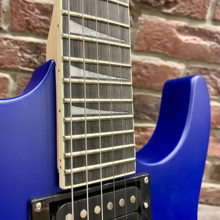 Электрогитара HHS с Floyd Rose + Чехол