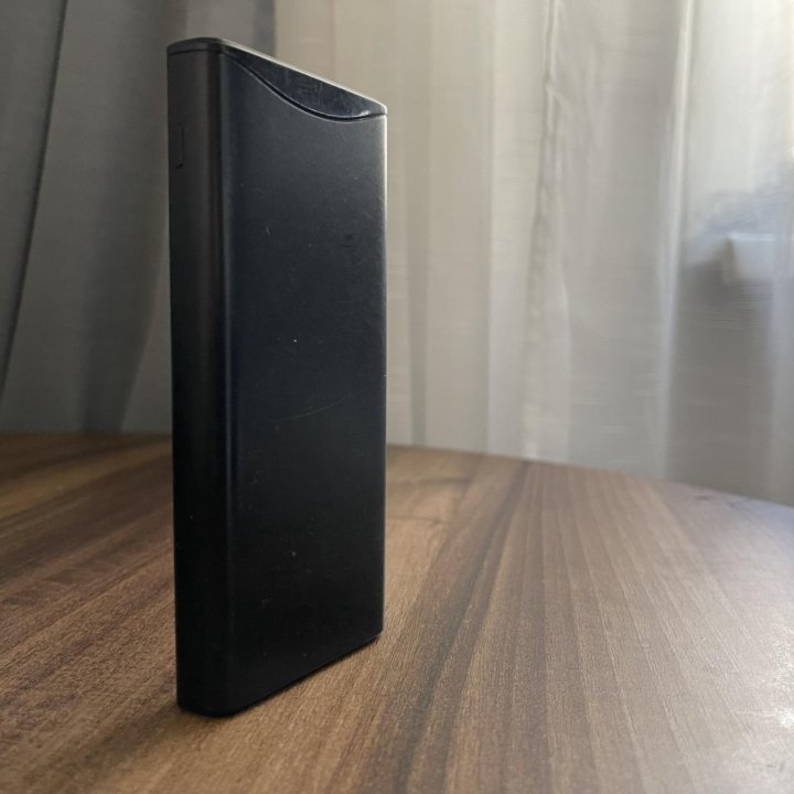 Powerbank с беспроводной зарядкой TFN